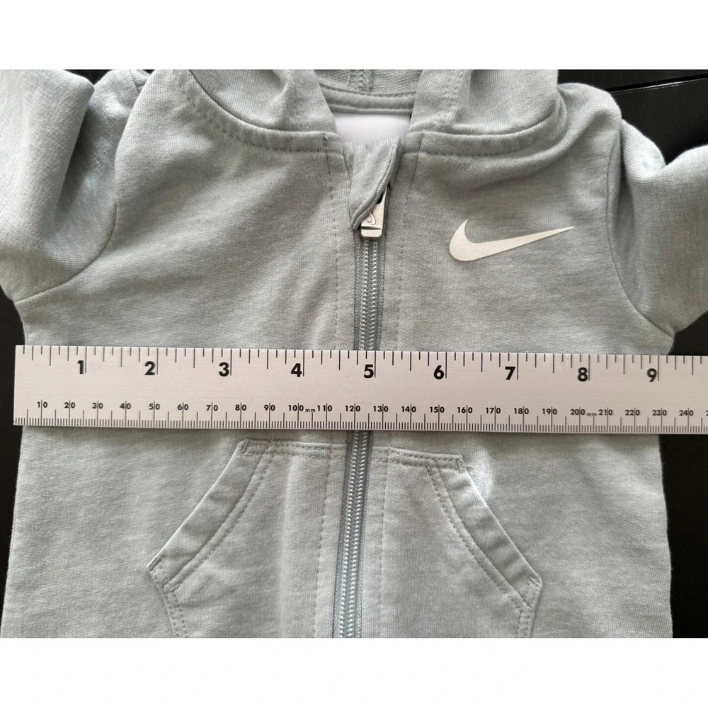 Nike Baby Hooded One-Piece Coverall Size 3m Green Full-Zip Close Infant Bodysuit